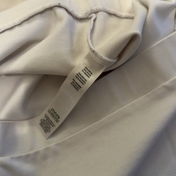 Chico's Classic crop ponte knit pant size 12 white - Picture 5 of 7